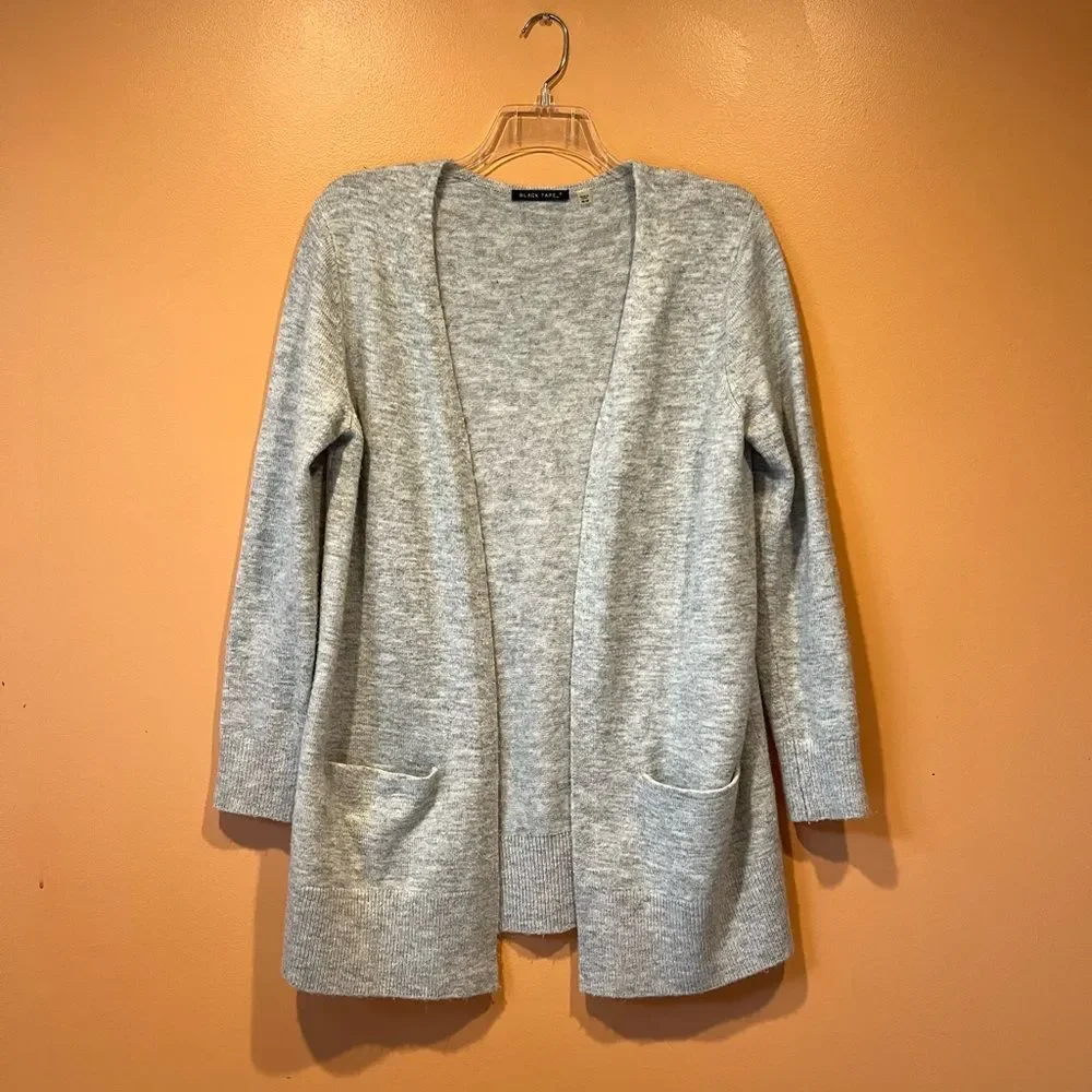 Black Tape Size M Grey Open Women’s Cardigan